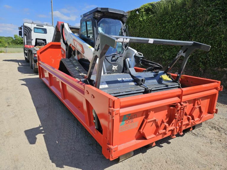 caisson TP ampliroll tout hardox équipé bras levage AGRICAISSON FarmForst 4